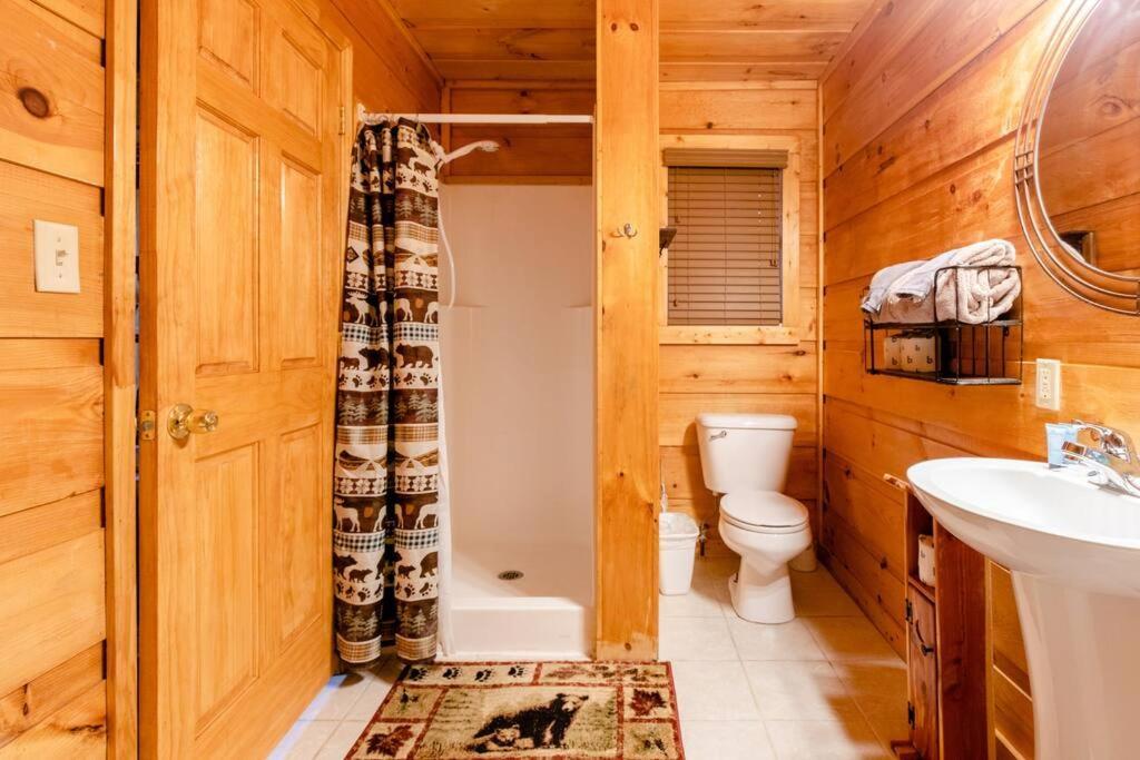 Cozy Cabin W/Hot Tub & Wifi In Gatlinburg Villa Dış mekan fotoğraf
