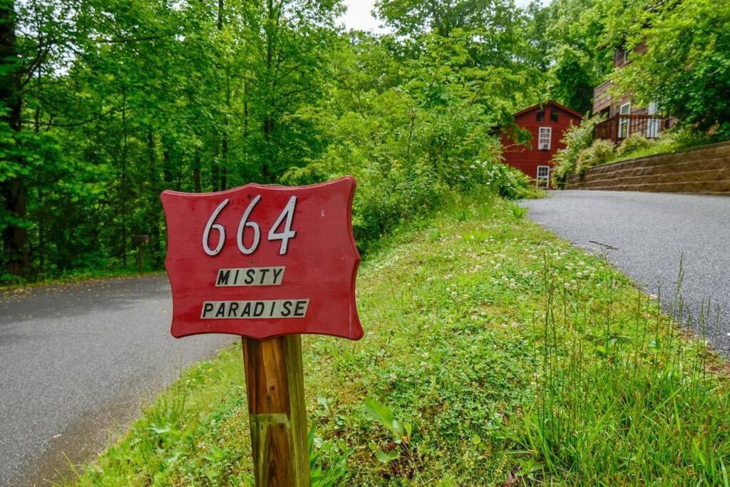 Cozy Cabin W/Hot Tub & Wifi In Gatlinburg Villa Dış mekan fotoğraf