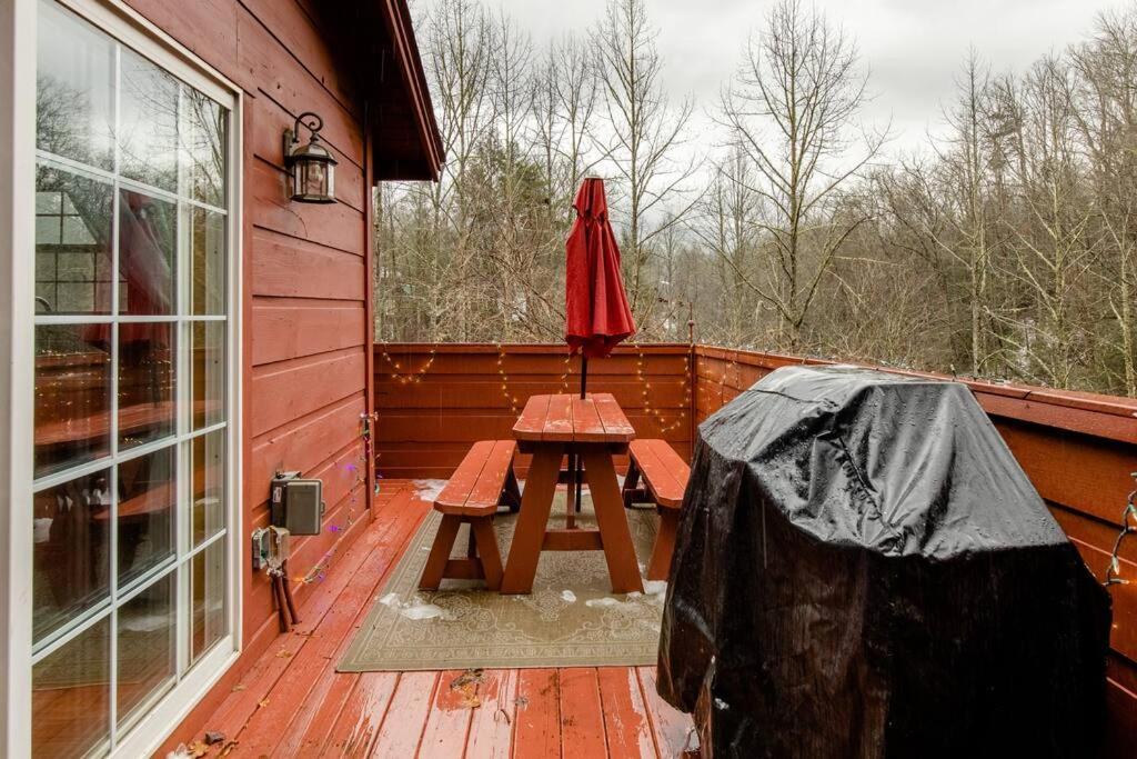 Cozy Cabin W/Hot Tub & Wifi In Gatlinburg Villa Dış mekan fotoğraf